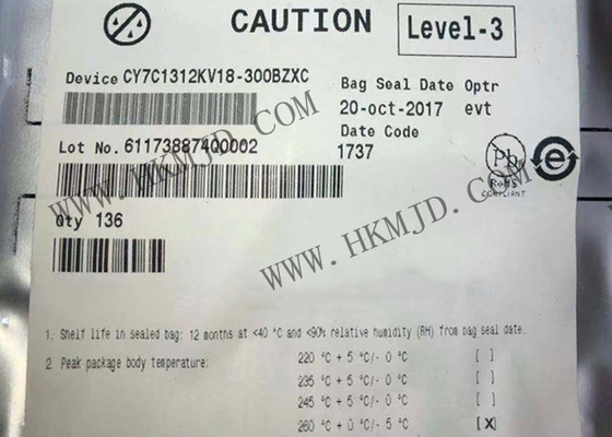Bellek IC CY7C1312KV18-300BZXC 1.8V Senkron Boru Hatlı SRAM'ler CY7C1312 FBGA165